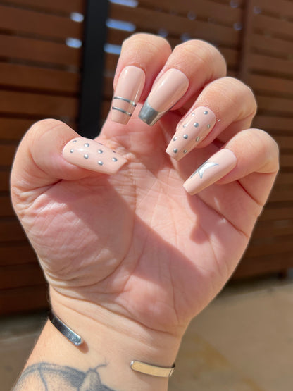 Nude & Silver Mix