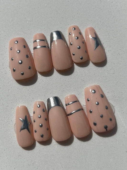 Nude & Silver Mix