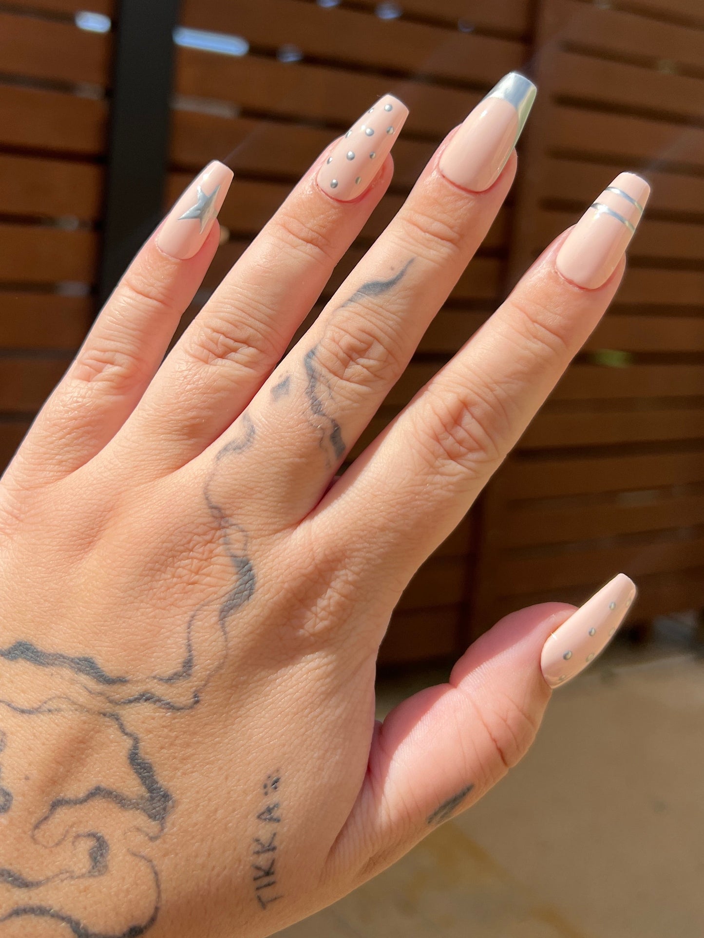 Nude & Silver Mix